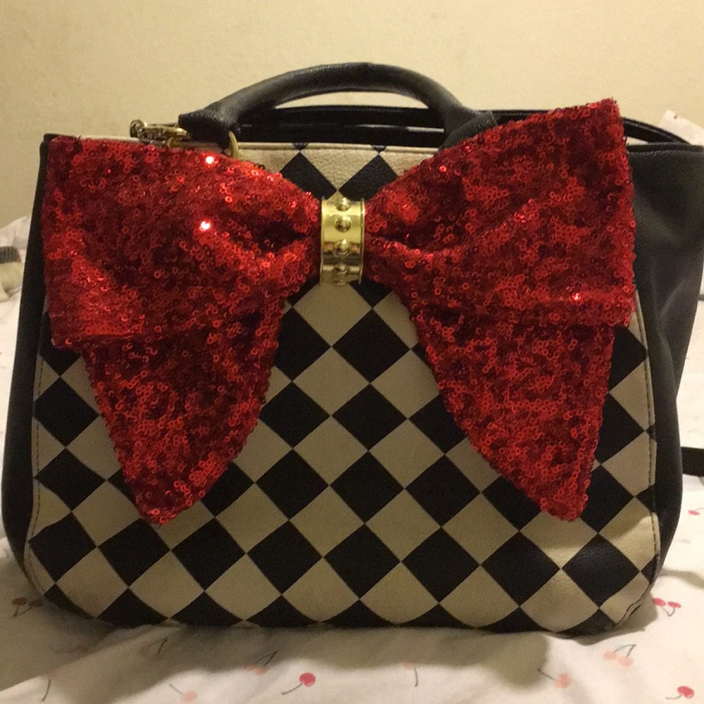 Betsey Johnson Alice In Wonderland Theme Purse